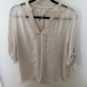 Ic Lauren conrad flowy lacy ivory cream blouse M